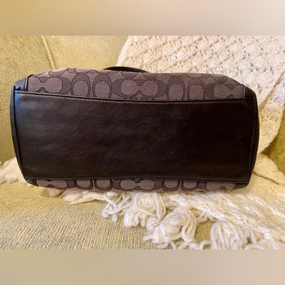 Coach Black and Gray Handbag with Signature Pattern | Ellie 25 - Picture 3 of 8